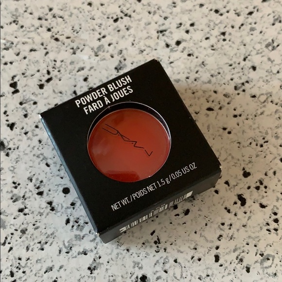 NWT MAC Cosmetics News Flash! Powder Blush - Picture 2 of 8